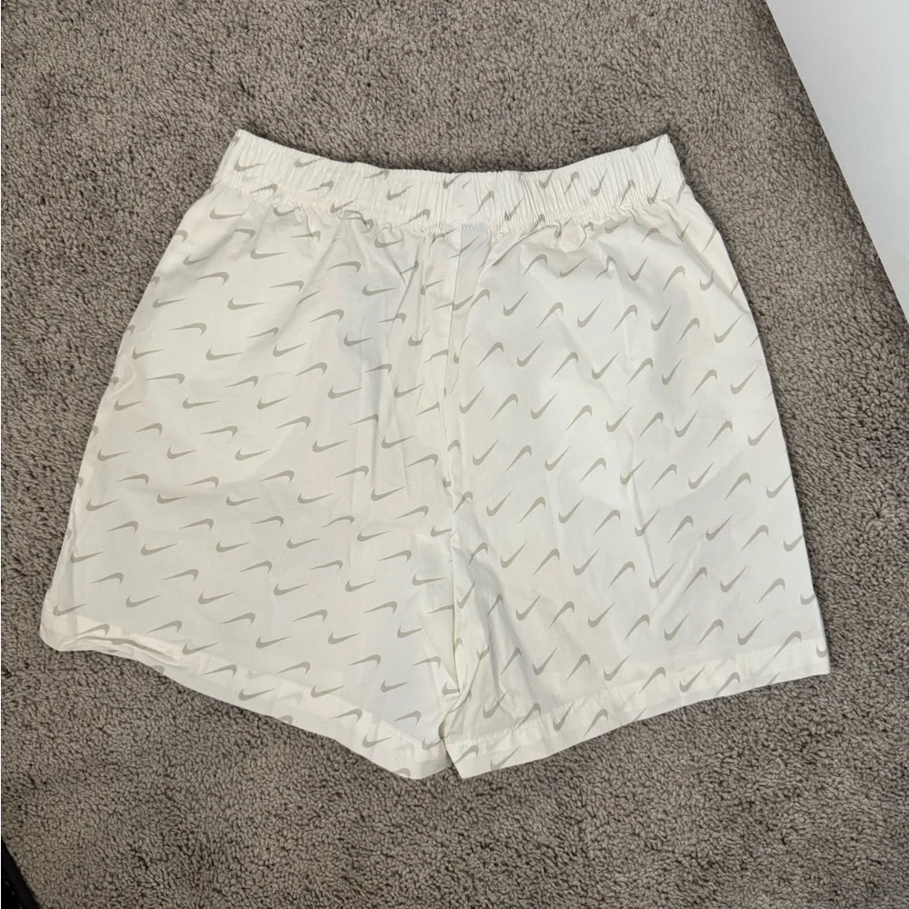 Nike Matching Set - Picture 10 of 10